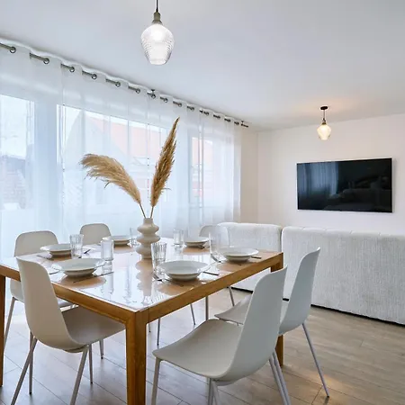 Le Petit Balcon - Les Demeures D'adrien Apartman *