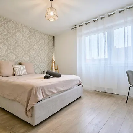 Le Petit Balcon - Les Demeures D'adrien * Tourcoing