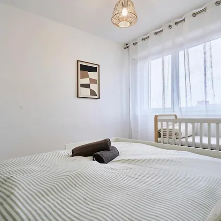 Le Petit Balcon - Les Demeures D'adrien Appartamento *