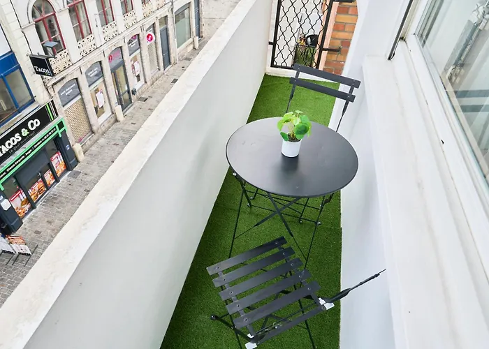 Le Petit Balcon - Les Demeures D'adrien *